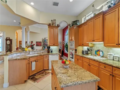 1409 W Island Club Square Vero Beach FL 32963