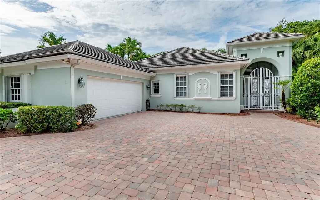 10 Mariner Beach Lane Vero Beach FL 32963