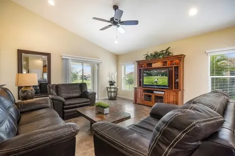 1749 Berkshire Circle SW Vero Beach FL 32968