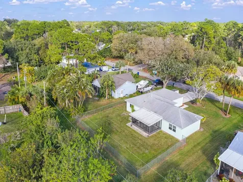 1325 16th Court SW Vero Beach FL 32962