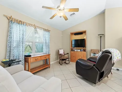1325 16th Court SW Vero Beach FL 32962