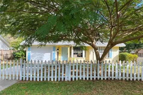 1526 31st Avenue Vero Beach FL 32960