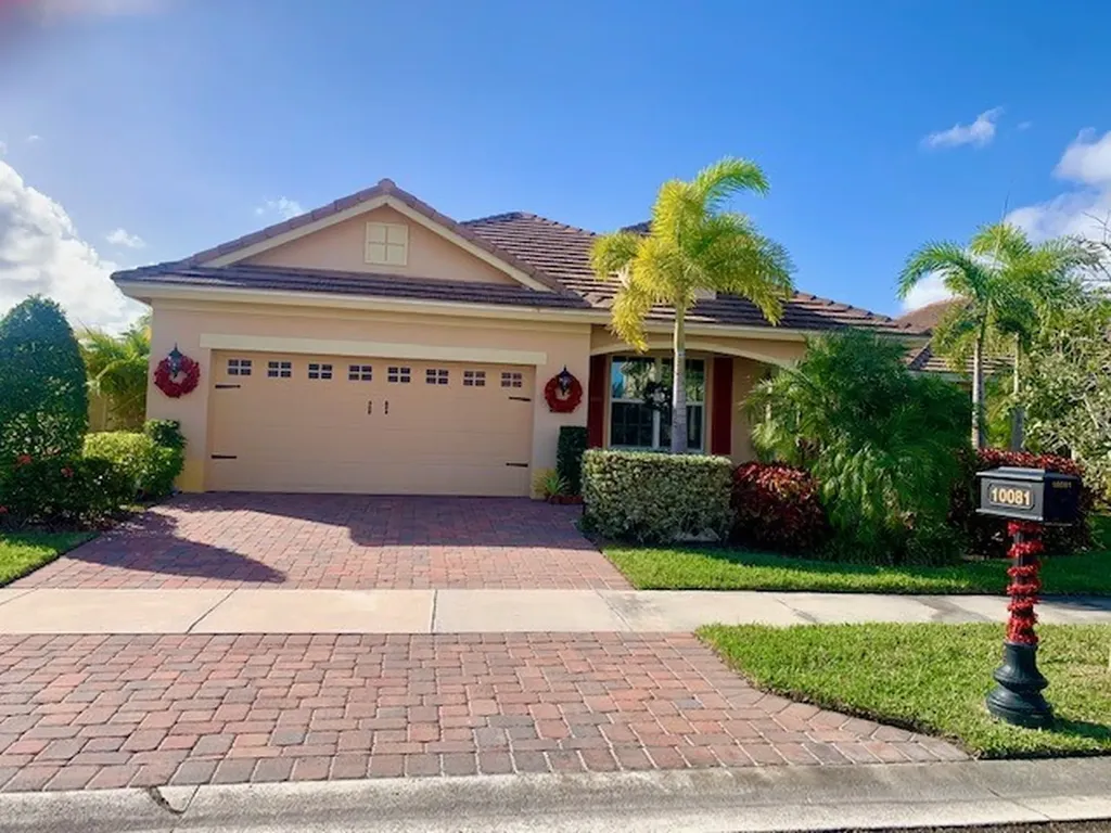 10081 SW Roehampton Court Port St. Lucie FL 34987