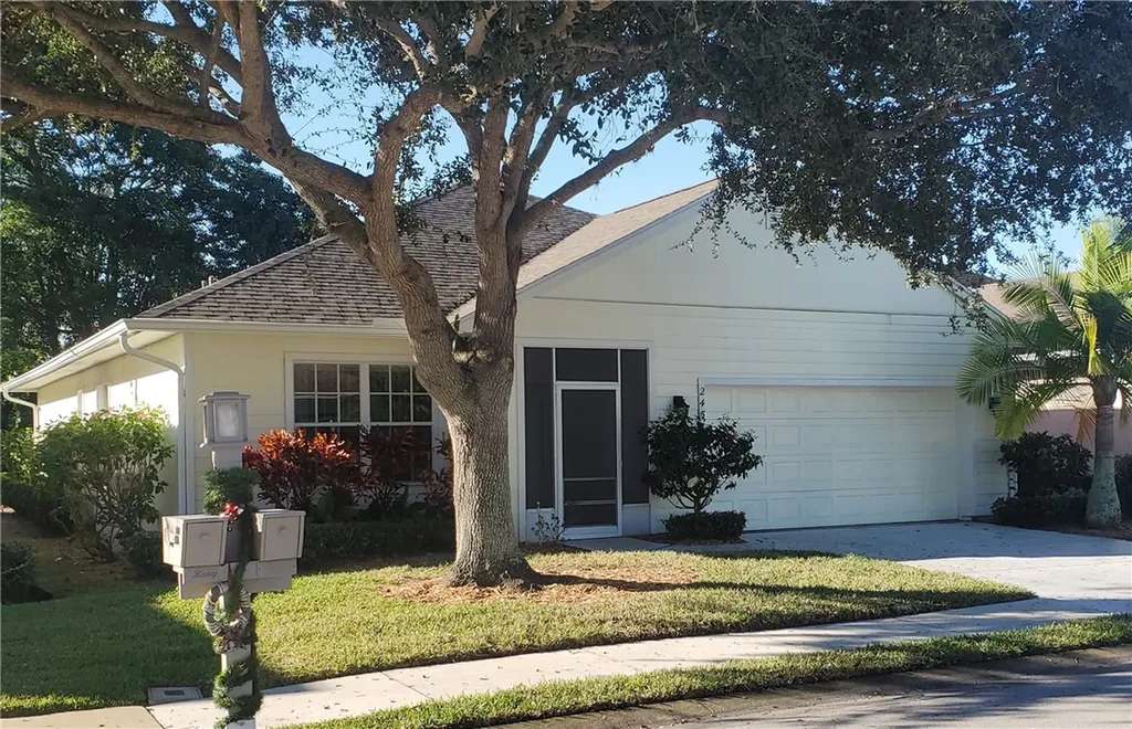 245 Hawthorne Lane Vero Beach FL 32962