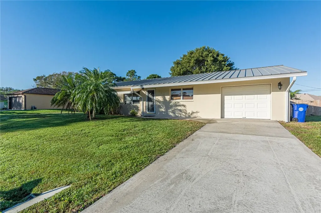 338 Fordham Street Sebastian FL 32958
