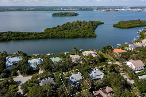 1134 Indian Mound Trail Vero Beach FL 32963