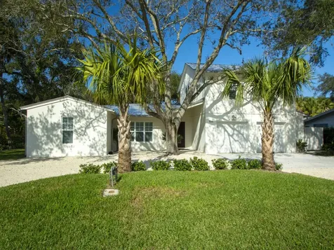 535 Honeysuckle Lane Vero Beach FL 32963