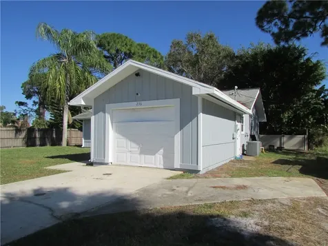236 13th Avenue Vero Beach FL 32962