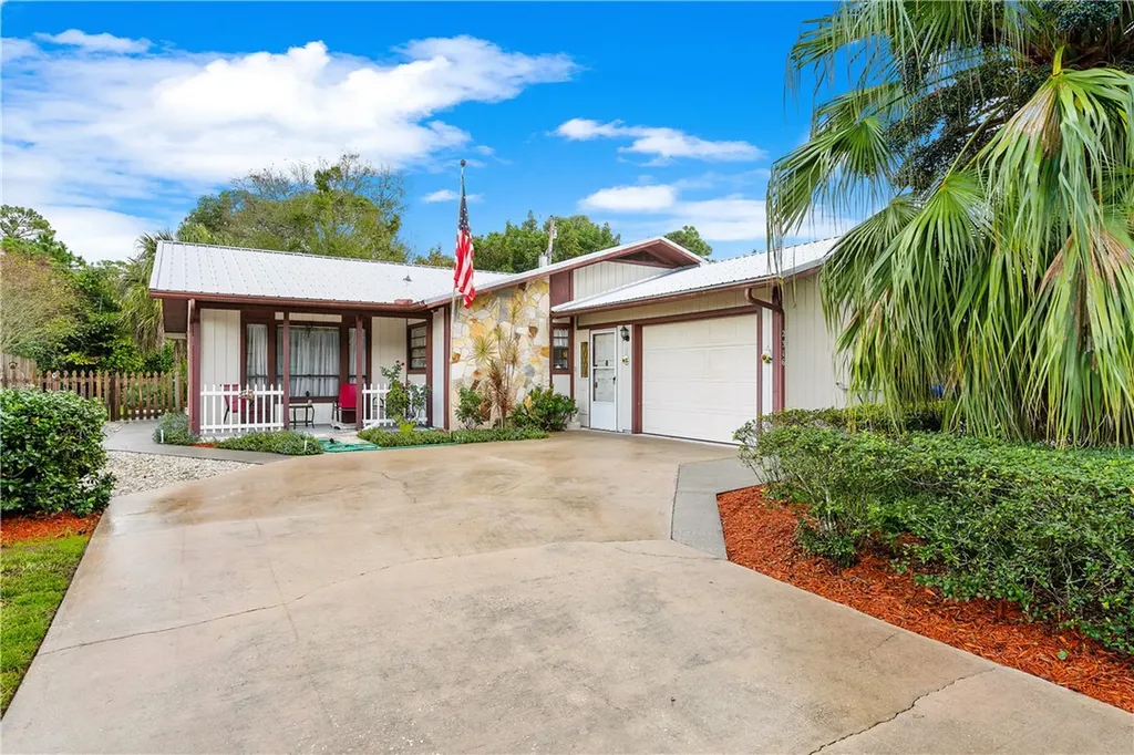 2316 44th Avenue Vero Beach FL 32966