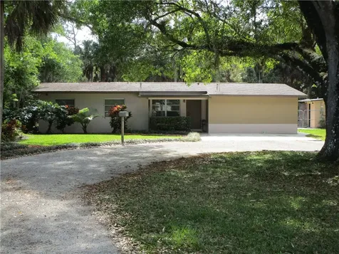 3063 5th Street SW Vero Beach FL 32968