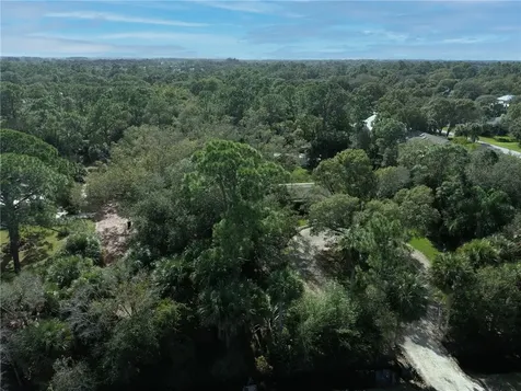 3063 5th Street SW Vero Beach FL 32968