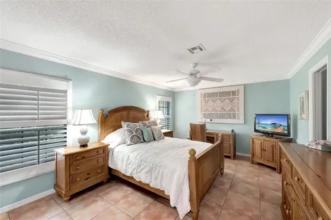 916 Shore Drive Vero Beach FL 32963