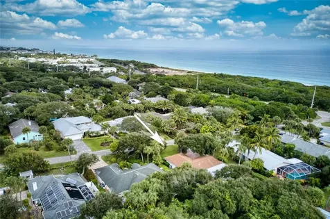 916 Shore Drive Vero Beach FL 32963