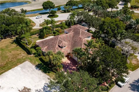 2229 Falls Circle Vero Beach FL 32967