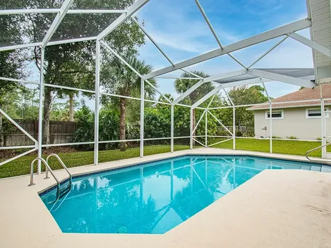 3933 58th Circle Vero Beach FL 32966
