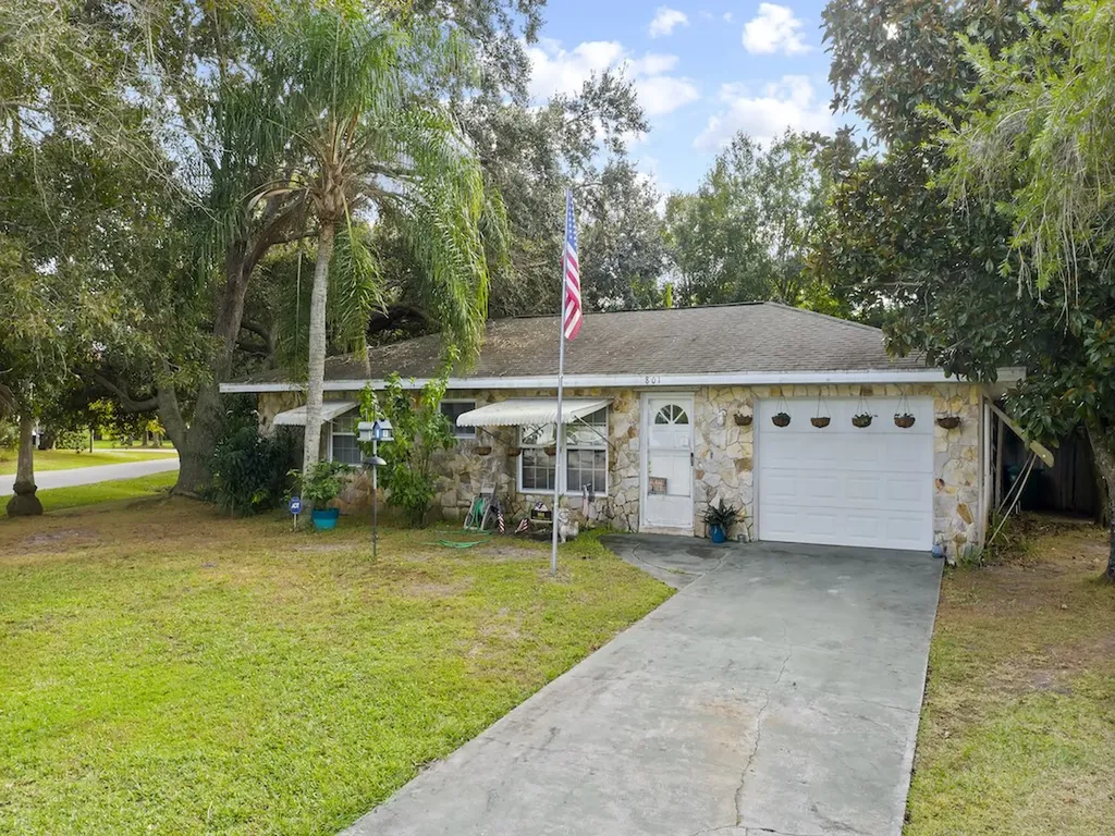 801 Williamson Avenue Sebastian FL 32958