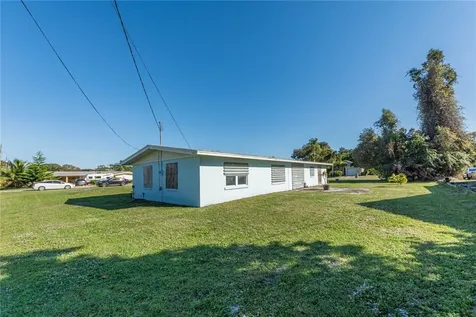 2805 13th Street Vero Beach FL 32960