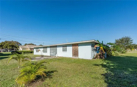 2805 13th Street Vero Beach FL 32960