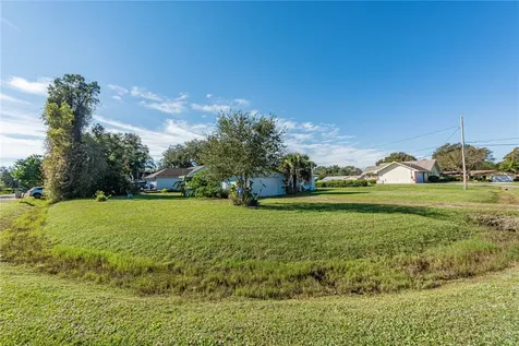 2805 13th Street Vero Beach FL 32960