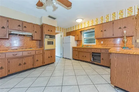 2805 13th Street Vero Beach FL 32960