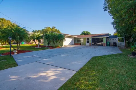 8001 Lakeland Boulevard Fort Pierce FL 34951