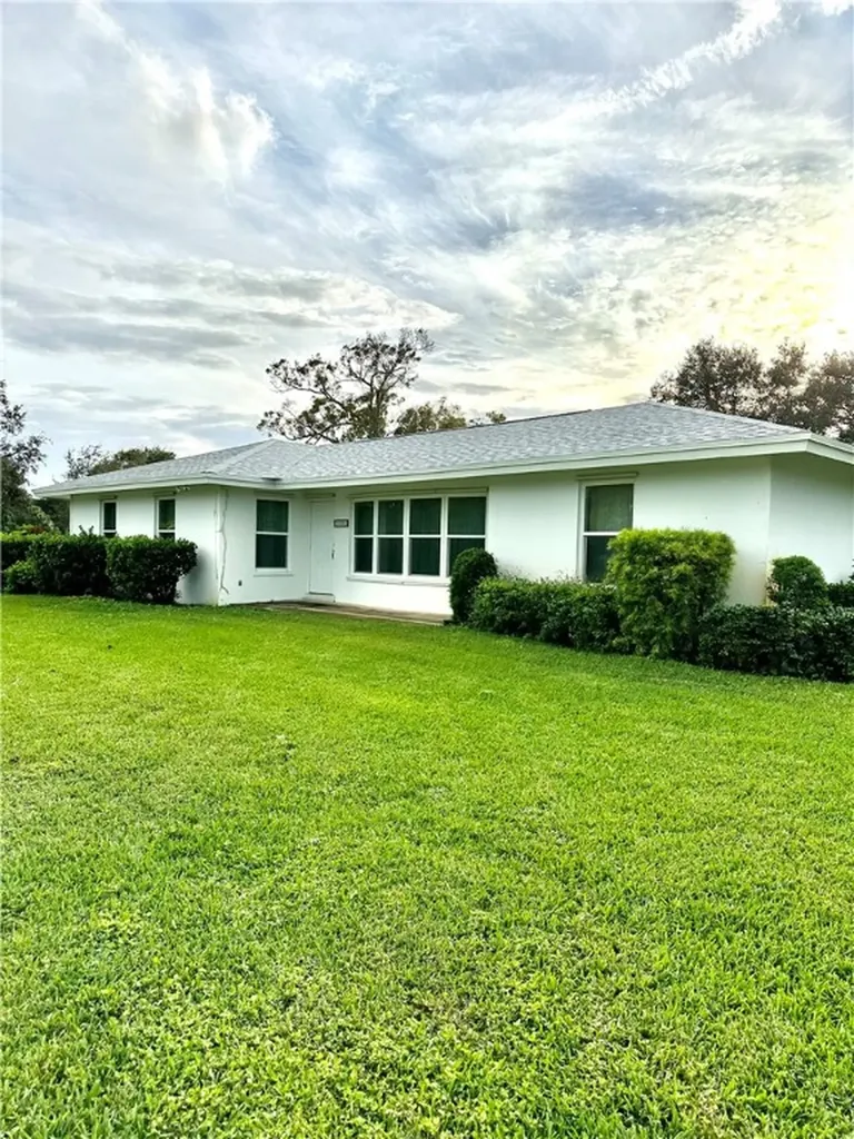 2401 Cordova Avenue Vero Beach FL 32960
