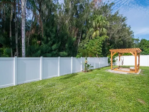 435 25th Avenue Vero Beach FL 32962