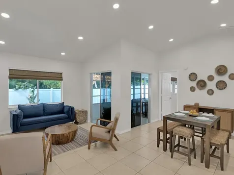 435 25th Avenue Vero Beach FL 32962