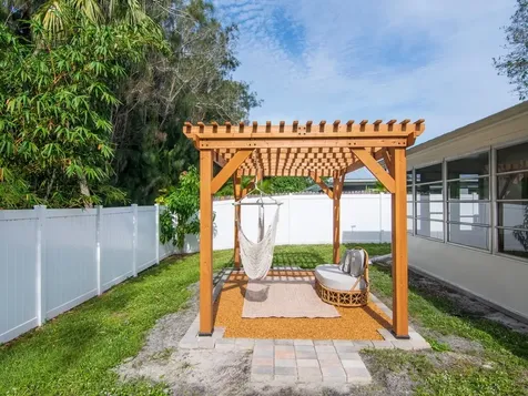 435 25th Avenue Vero Beach FL 32962