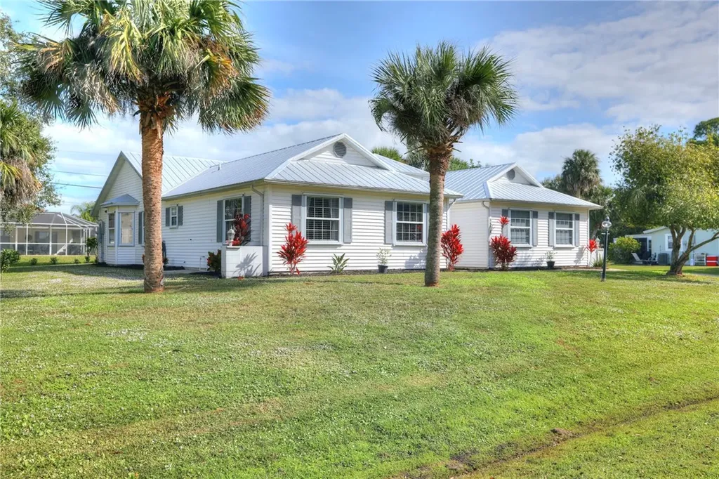 1512 Eastlake Lane Sebastian FL 32958