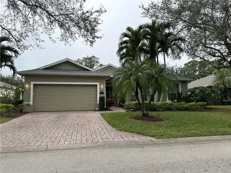 585 Kenwood Drive SW Vero Beach FL 32968