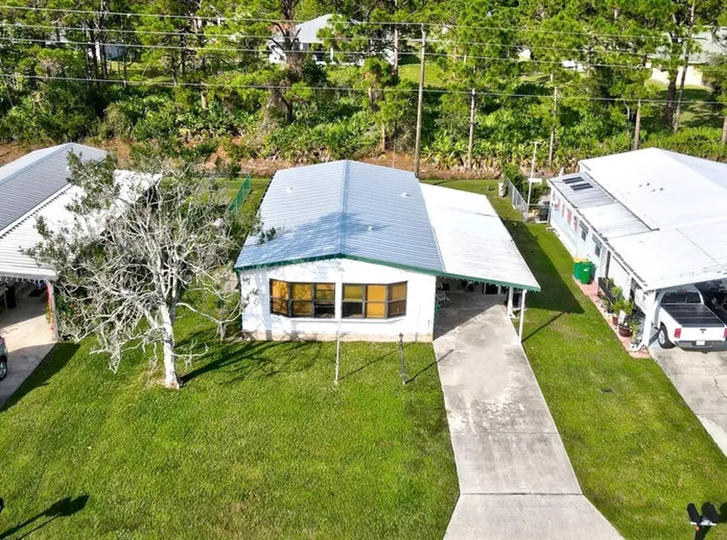1373 Barefoot Circle Barefoot Bay FL 32976