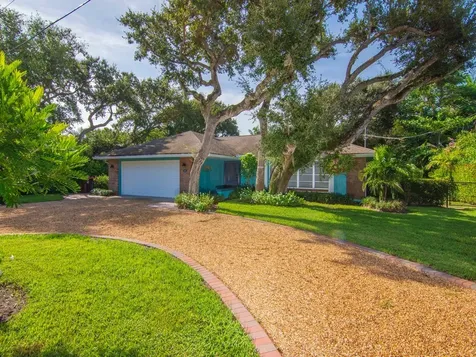1985 Coco Plum Lane Vero Beach FL 32963