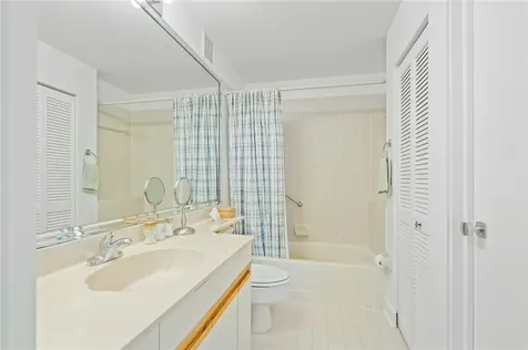 8725 Lakeside Boulevard Vero Beach FL 32963