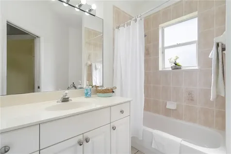 3725 8th Place Vero Beach FL 32960