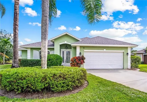 3725 8th Place Vero Beach FL 32960