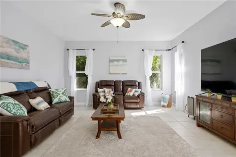 3725 8th Place Vero Beach FL 32960