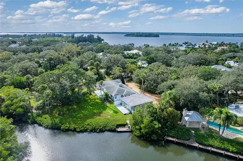 1602 E Camino Del Rio Vero Beach FL 32963