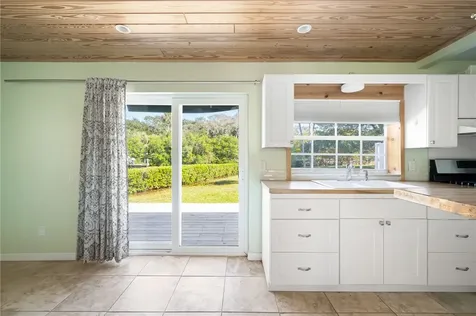 1602 E Camino Del Rio Vero Beach FL 32963