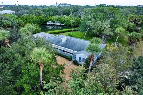 1602 E Camino Del Rio Vero Beach FL 32963