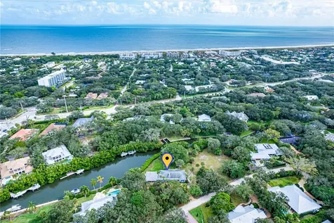 1602 E Camino Del Rio Vero Beach FL 32963