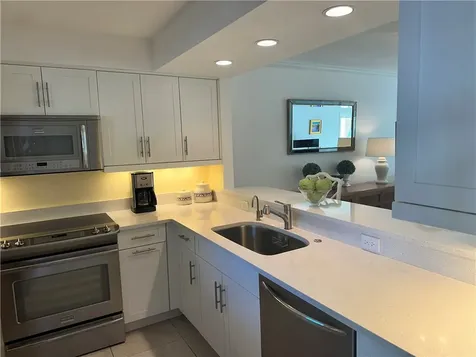 600 Riomar Drive Vero Beach FL 32963