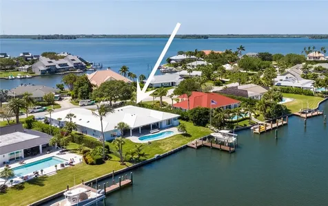 2026 Windward Way Vero Beach FL 32963