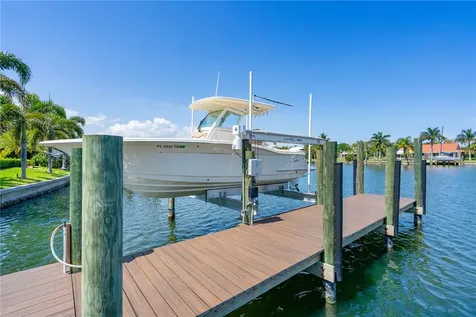 2026 Windward Way Vero Beach FL 32963