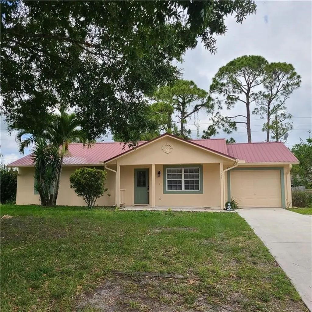 1805 17th Avenue SW Vero Beach FL 32962