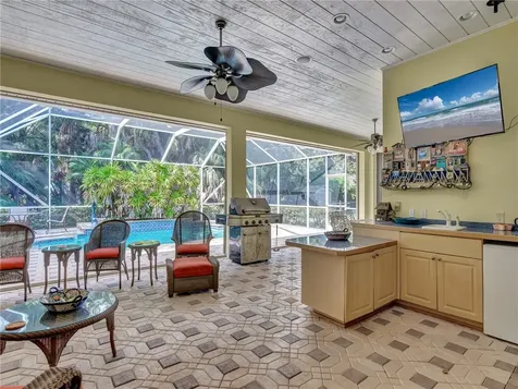 443 34th Court Vero Beach FL 32968