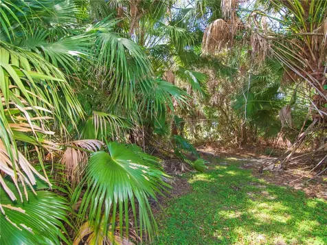 443 34th Court Vero Beach FL 32968