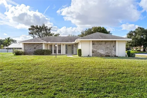 475 10th Street SW Vero Beach FL 32962