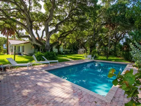 1421 Club Drive Vero Beach FL 32963