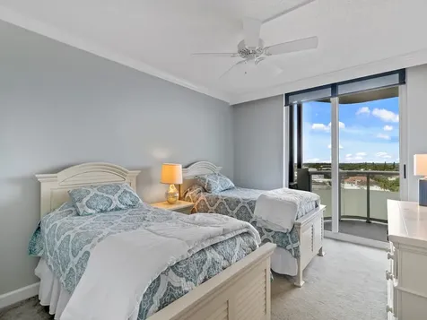 3554 Ocean Drive Vero Beach FL 32963